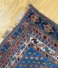 Load image into Gallery viewer, Farhad