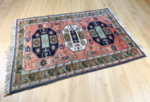 Load image into Gallery viewer, Casper