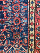 Load image into Gallery viewer, Noor