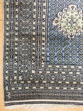 Load image into Gallery viewer, Badrah