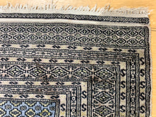 Load image into Gallery viewer, Badrah