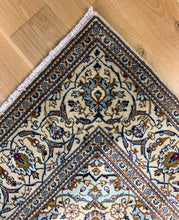 Load image into Gallery viewer, Marjan