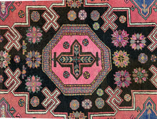 Load image into Gallery viewer, Silvia