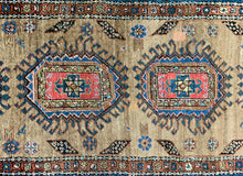 Load image into Gallery viewer, Parviz