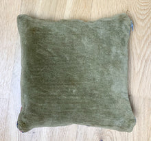 Load image into Gallery viewer, Emre