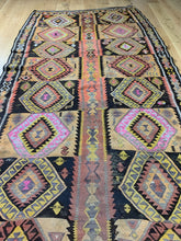 Load image into Gallery viewer, Burak