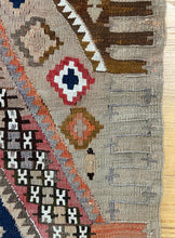 Load image into Gallery viewer, Belgin