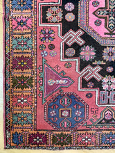 Load image into Gallery viewer, Silvia