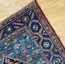 Load image into Gallery viewer, Val