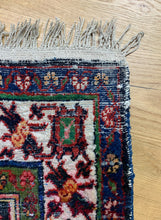 Load image into Gallery viewer, Qamar