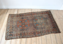 Load image into Gallery viewer, Faded vintage rug
